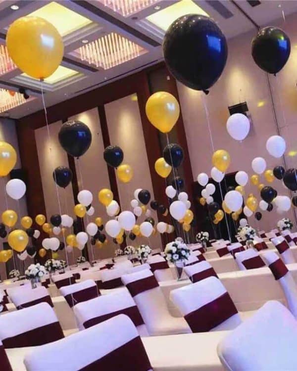 Оформление зала шарами